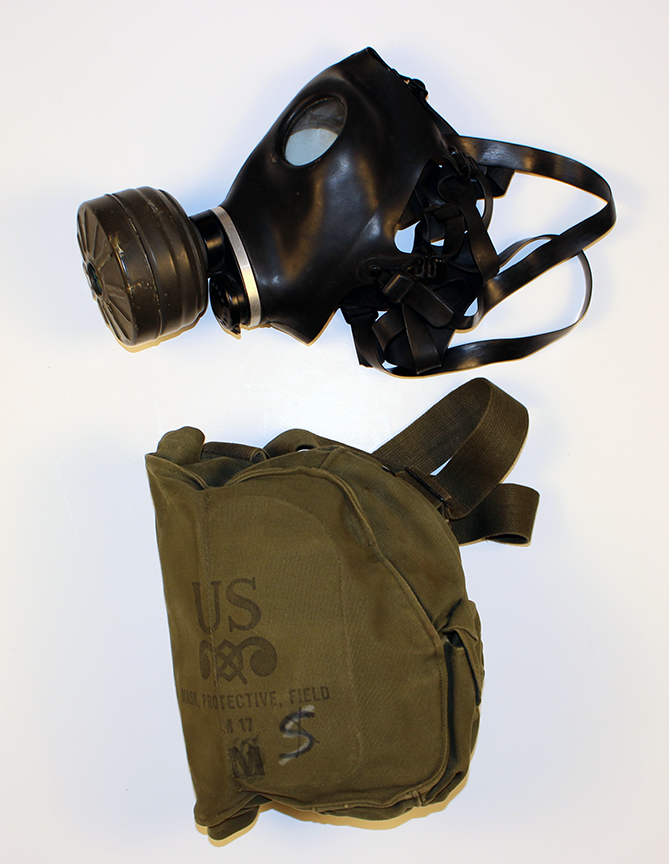 [CCC] West German(?) Gas Masks (with filter)